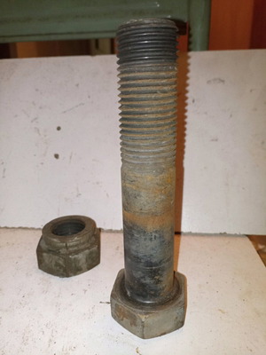 Metal bolts like new, set of 35 pieces