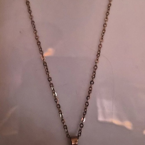 Ozze cross necklace like new, gold color with pearl earrings