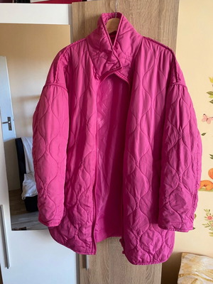 Stradivarius pink coat used, oversized, size S
