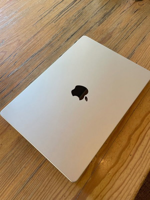 MacBook Pro M5 with 24GB RAM and 1TB SSD, new