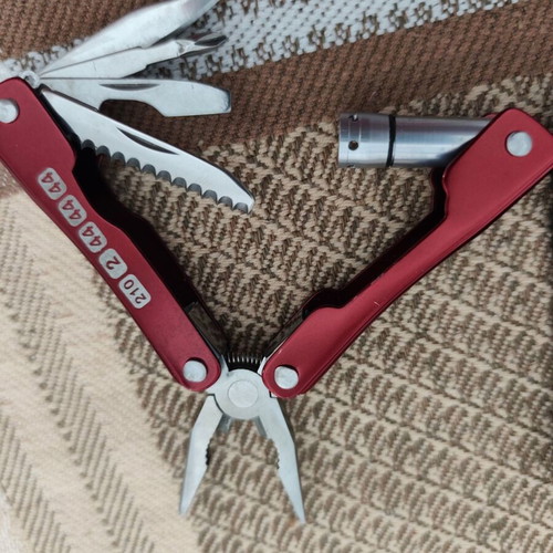 Car multitool with case