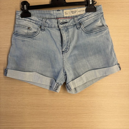 Esmara Denim Shorts XS 34 Medium Waist like new, light blue