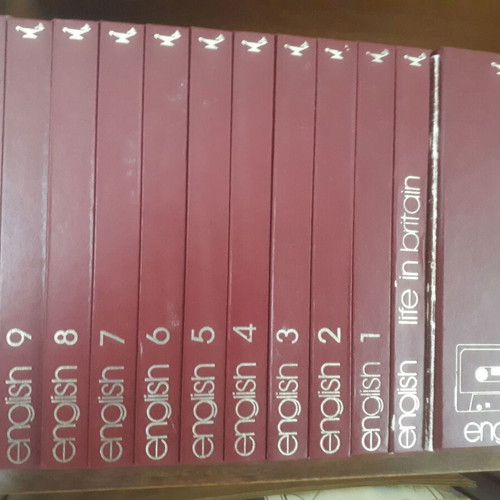 Tematron English language method used with 10 books, Life in Britain, 15 cassettes