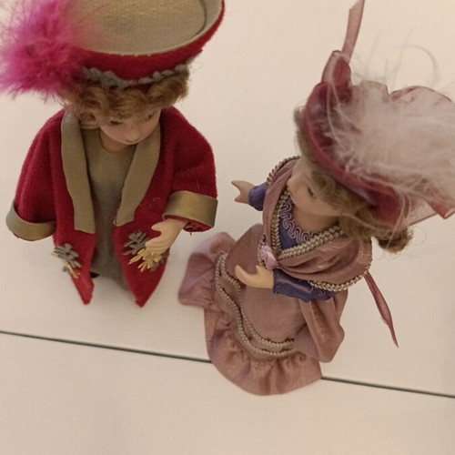 Porcelain dolls like new, 21 cm