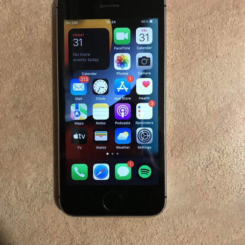 iPhone SE 1st gen 32GB used, good condition, black