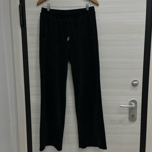 Adidas women's velour tracksuit medium large like new, black