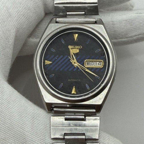 Seiko 5 Automatic 7009-876A wristwatch, blue and silver