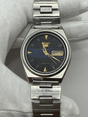 Seiko 5 Automatic 7009-876A wristwatch, blue and silver