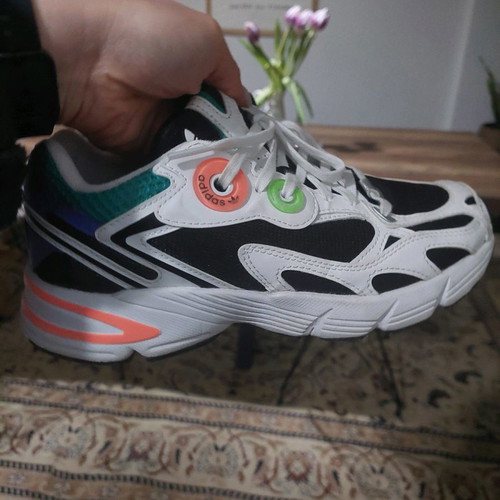 Adidas Originals Astir W athletic shoes used, multicolor, size 36