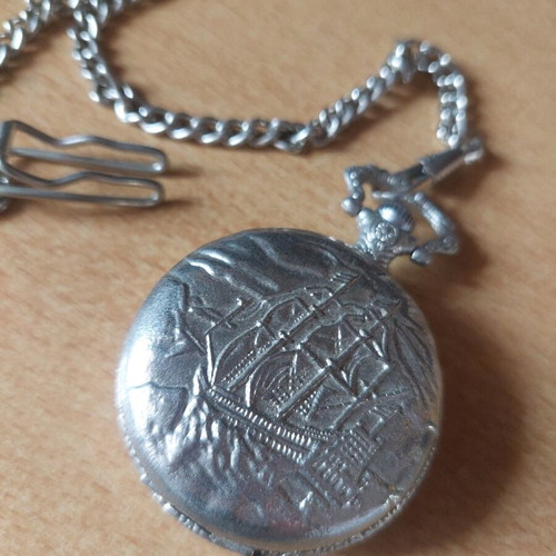 Vintage Zhongfa silver pocket watch used, quartz mechanism