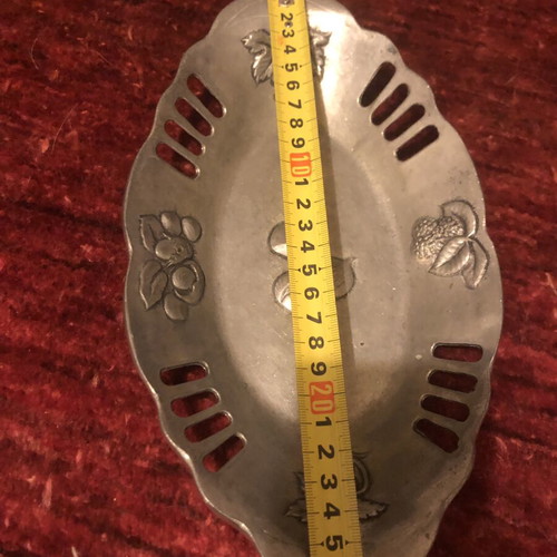 Small vintage fruit bowl tin, like new