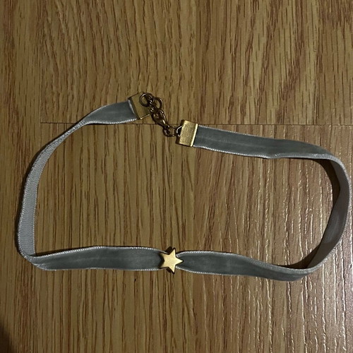 Choker gray with star like new