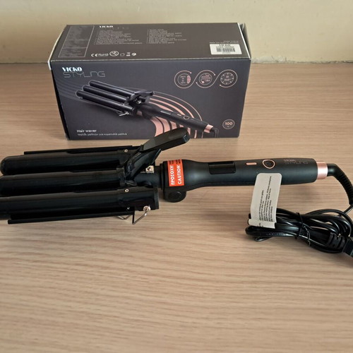 Hair waver for wavy hair