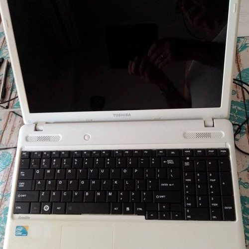 Toshiba Satellite C660 laptop used with Intel Core i3 and 4GB RAM