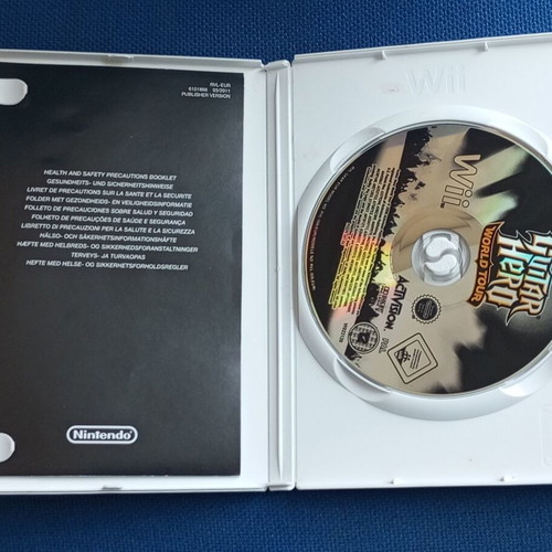 Guitar Hero World Tour Nintendo Wii used in very good condition
