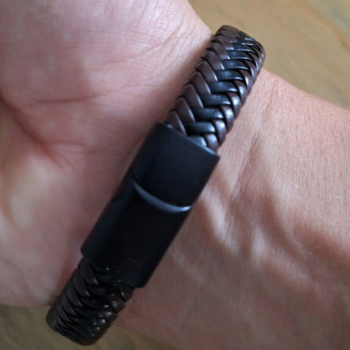 Men's black and brown braided bracelet with magnetic clasp like new