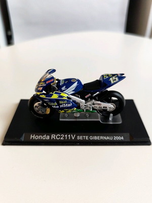 Honda R 211V DeAgostini miniature motorcycle like new
