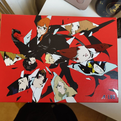 Persona 5 Royal Ultimate Collector's Bundle PS4 like new