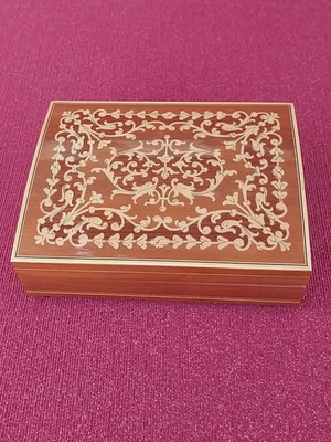 Italian wooden music box new with marquetry lid