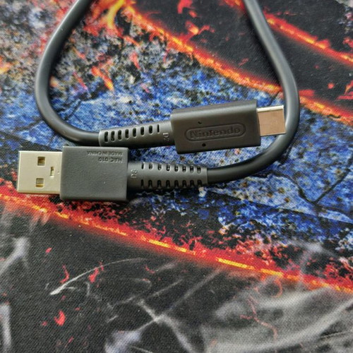 Nintendo Type C HAC-010 cable new, genuine 33 centimeters