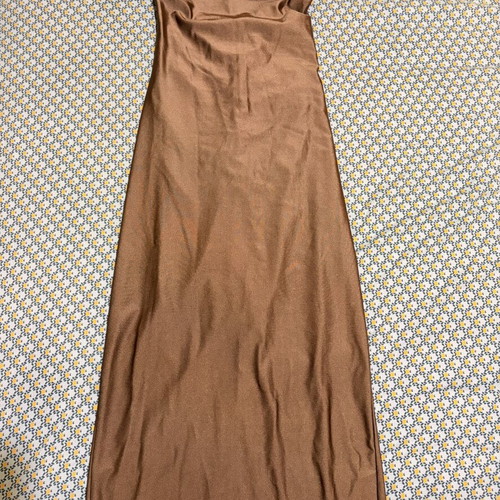 Fitted dress with front slit and halter neck, brown
