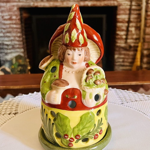 Villeroy and Boch Forest Decolights Mushroom Lady porcelain like new