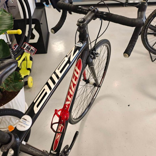 Specialized Allez Sport road bike like new, 700c, Ultegra brakes