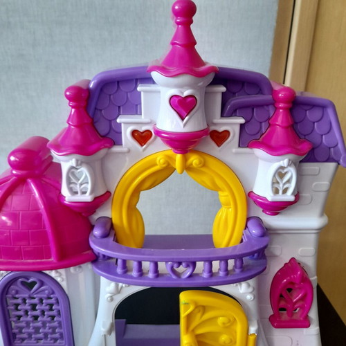 Castle/Palace used with sound, missing half door