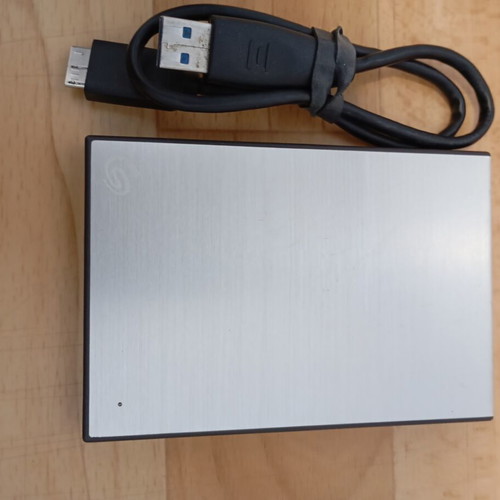 Data Travel Hard Drive 2 TB 2.5" like new
