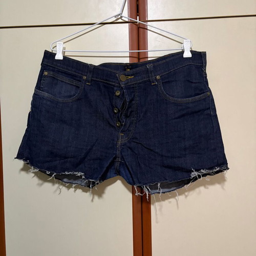 Lee Dark Wash Denim Cutoff Shorts W38 used with Button Fly