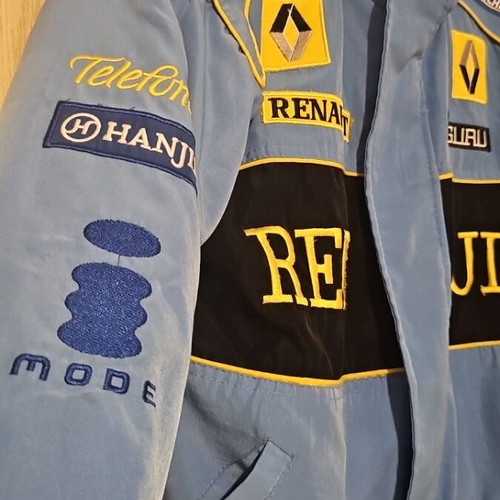 Renault kids jacket like new for 5-6 years old