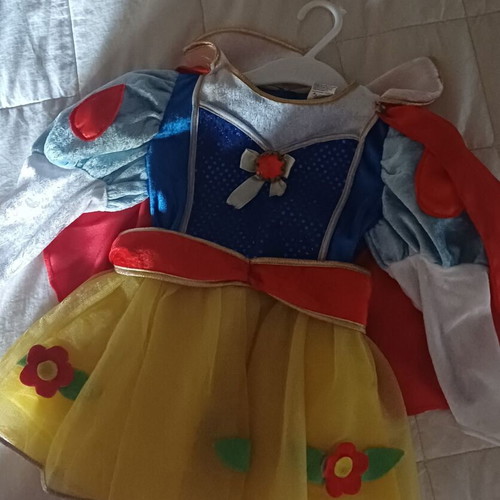Snow White Carnival Costume new, 92 cm height, for 2 years old