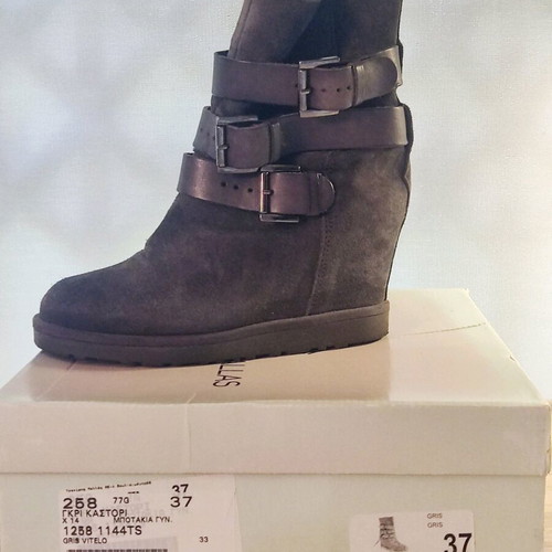 Tsakiris Mallas ankle boots like new, gray, size 37
