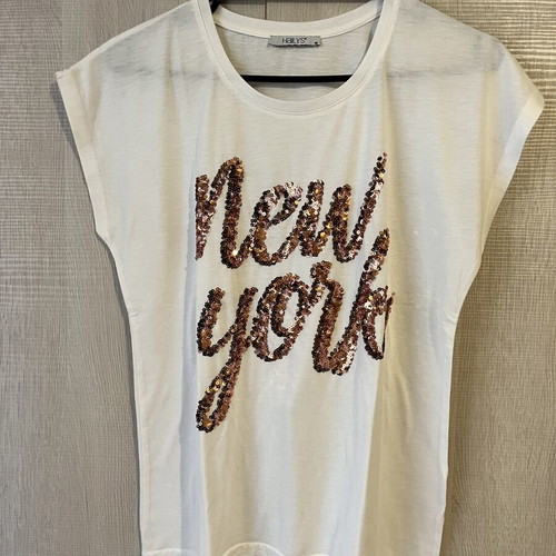 T-shirt Hailys white with sequin New York print, like new, medium