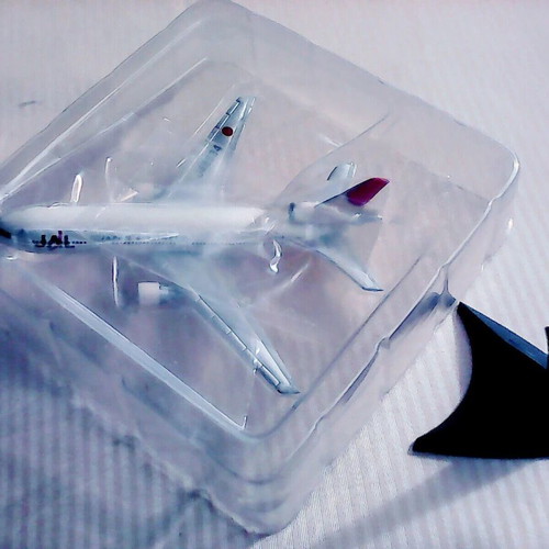 JAL Japan Airlines Herpa DC10 model plane 1/500 diecast with stand front wheel missing