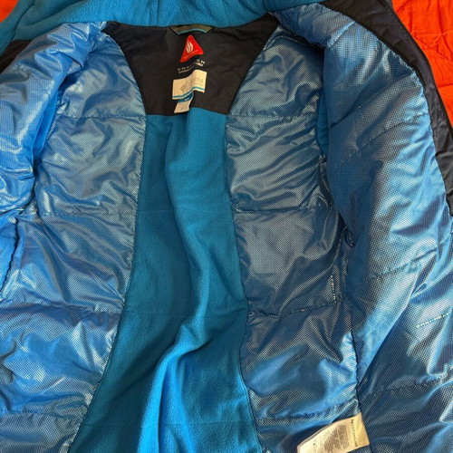 Columbia boys' jacket size M new blue