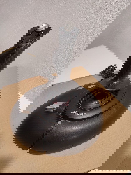 Microsoft sidewinder force feedback 2 joystick