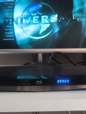 Toshiba BDX4350KE 3D Blu-Ray DVD player used