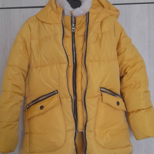 Zara yellow jacket for 10 years, 140 cm, new