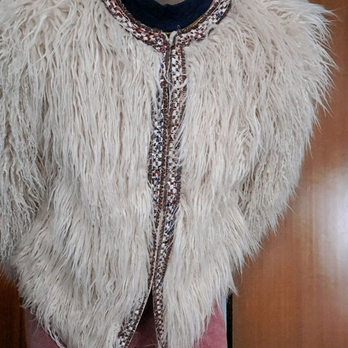 Zara Basic Shaggy Faux Fur Jacket like new, beige
