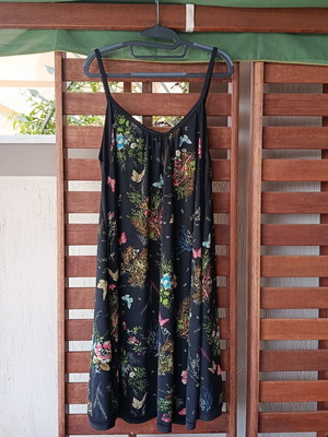 Miss Good dress with floral print black size XL/XXL like new