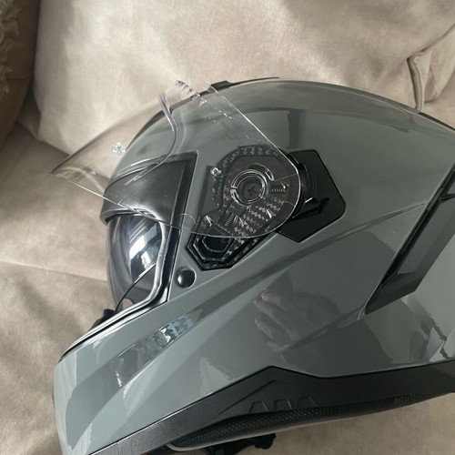 Motorcycle helmet nova like new, size M, with two visors and case