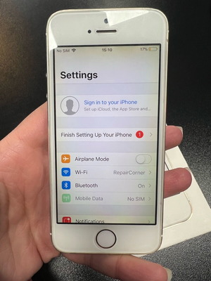 iPhone 5s χρυσό 16GB μεταχειρισμένο με κουτί και προστατευτικό οθόνης