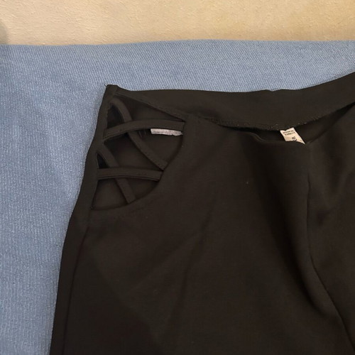 Pants with Side Cutouts like new, flattering and sexy, black