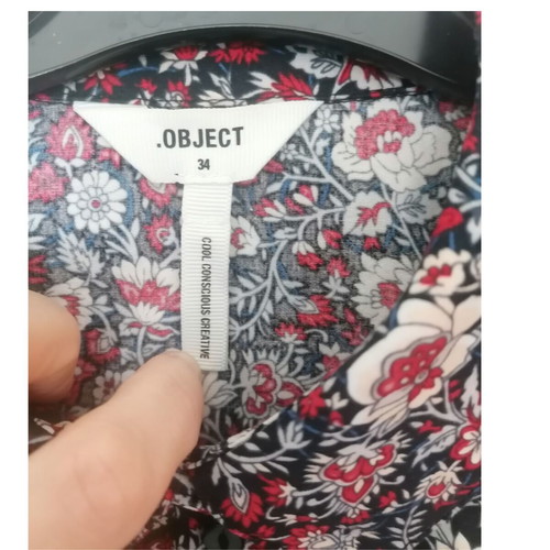 Object shirt like new, 100% organic cotton, floral design, size S