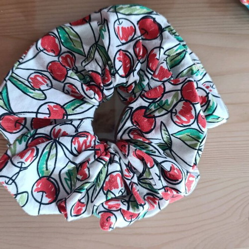 Scrunchy handmade large cherry new