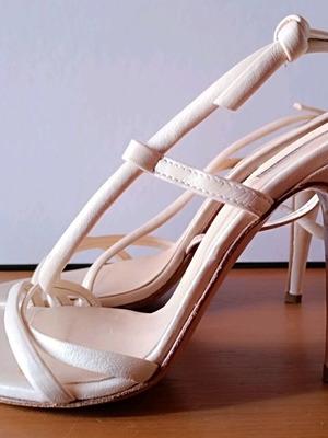 Calvin Klein sandals like new, beige, size 38