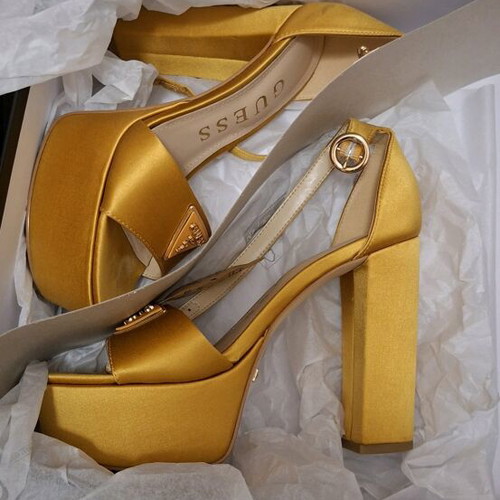 Guess Sandals Size 35 New Gold