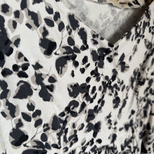 Madame Shou Shou dress like new, size L, black and white