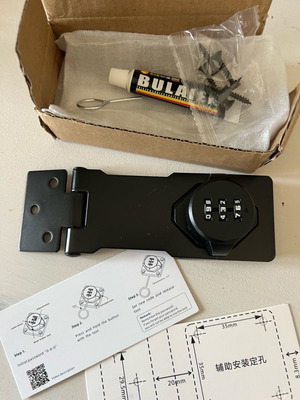 Metal lock new in black color with combination